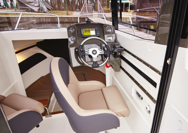 Otto Bock HealthCare GmbH knee joint prosthesis with iglidur piston rings