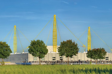 Outside igus factory building